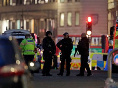 伦敦桥伦敦北部传爆炸声，恐攻酿2死3伤，罹难者父：不希望儿子的死成为严刑的借口