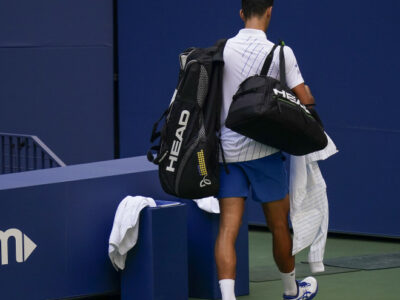 「规则就是规则」 Novak Djokovic击中线审遭判失格美网意外止步